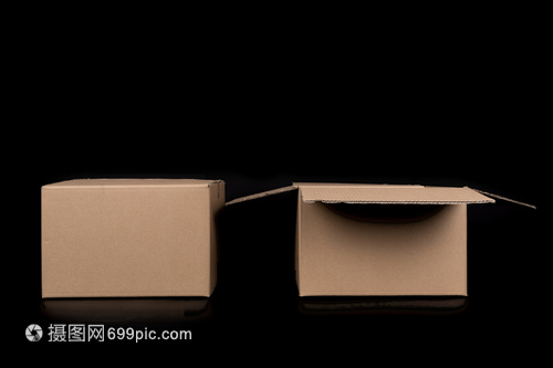 智能物流时代下的包装革新 从纸质盒到木盒的排列与开启艺术